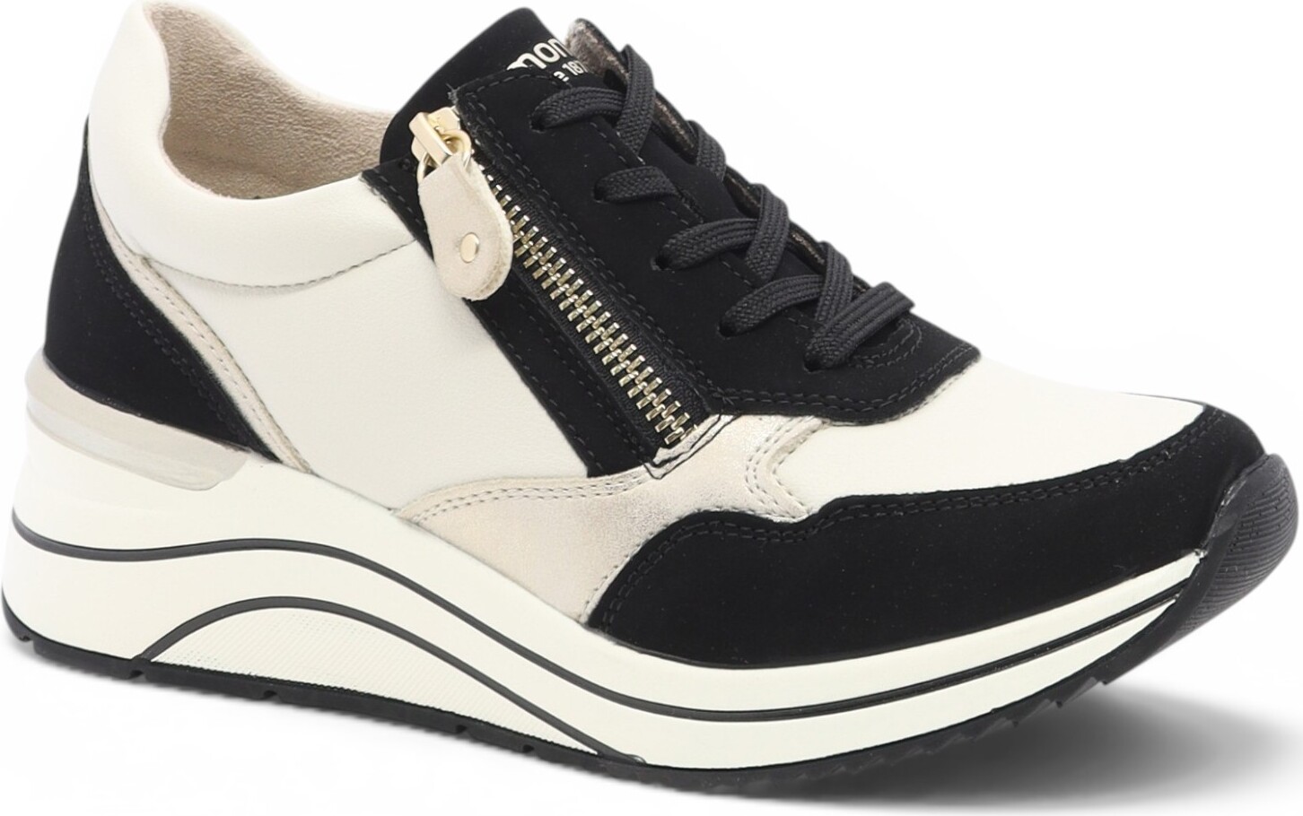 SOULIER SPORT LACÉ AVEC FERMOIR-90895