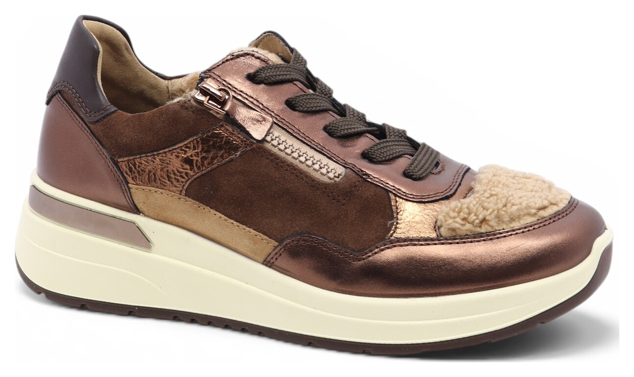SOULIER LACÉ-94230